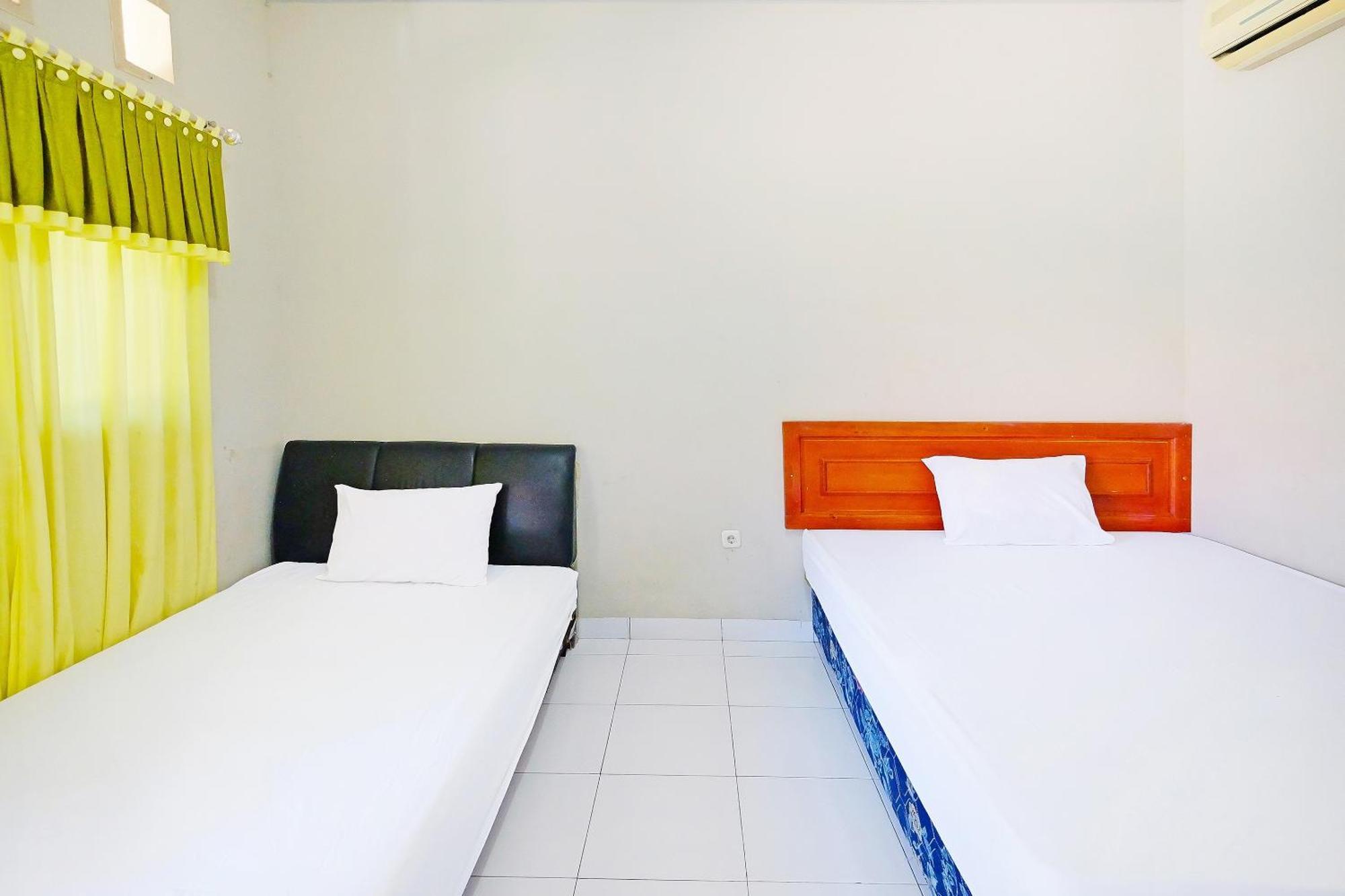 Collection O 91046 Hotel Remaja Indah Masamba Экстерьер фото