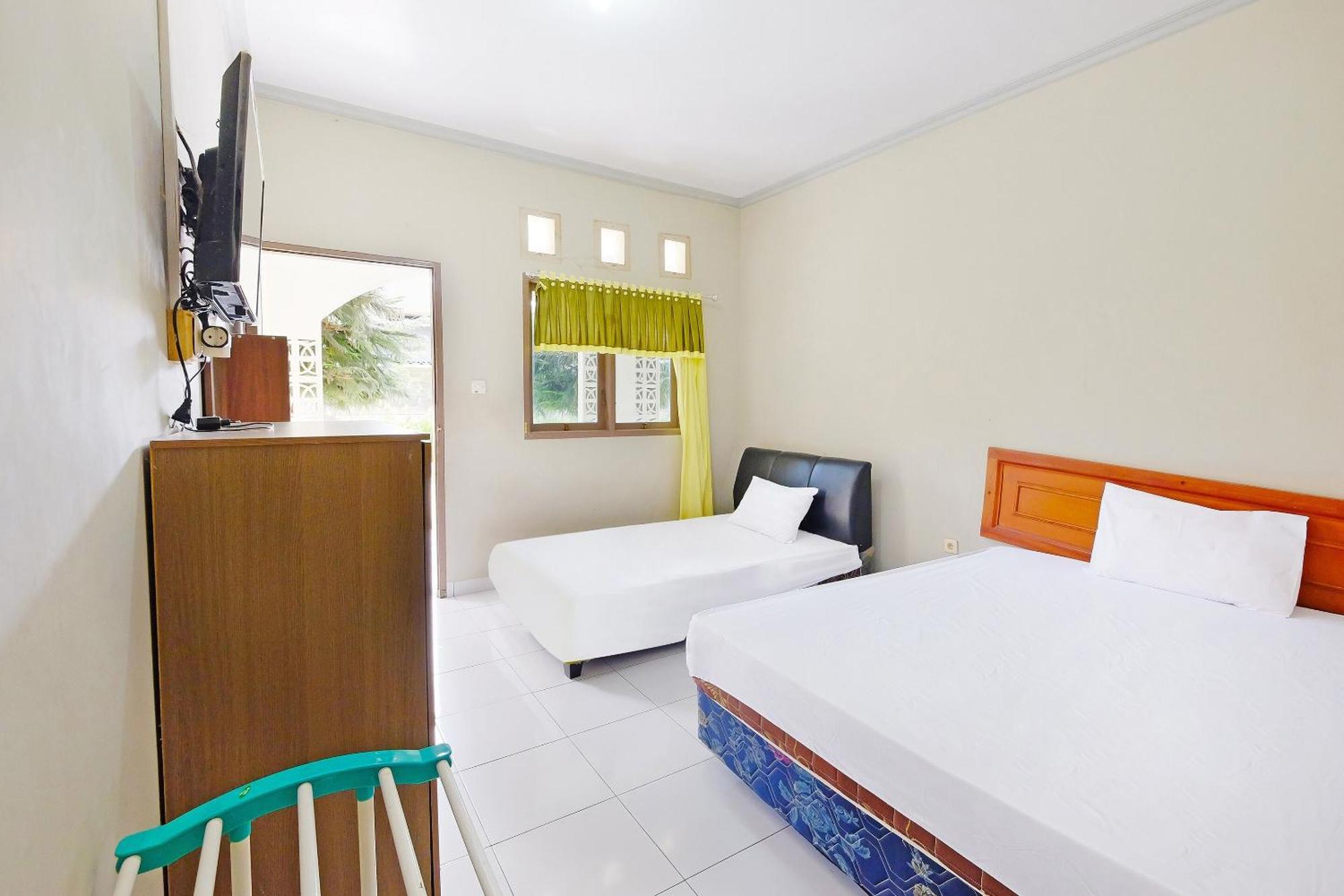 Collection O 91046 Hotel Remaja Indah Masamba Экстерьер фото