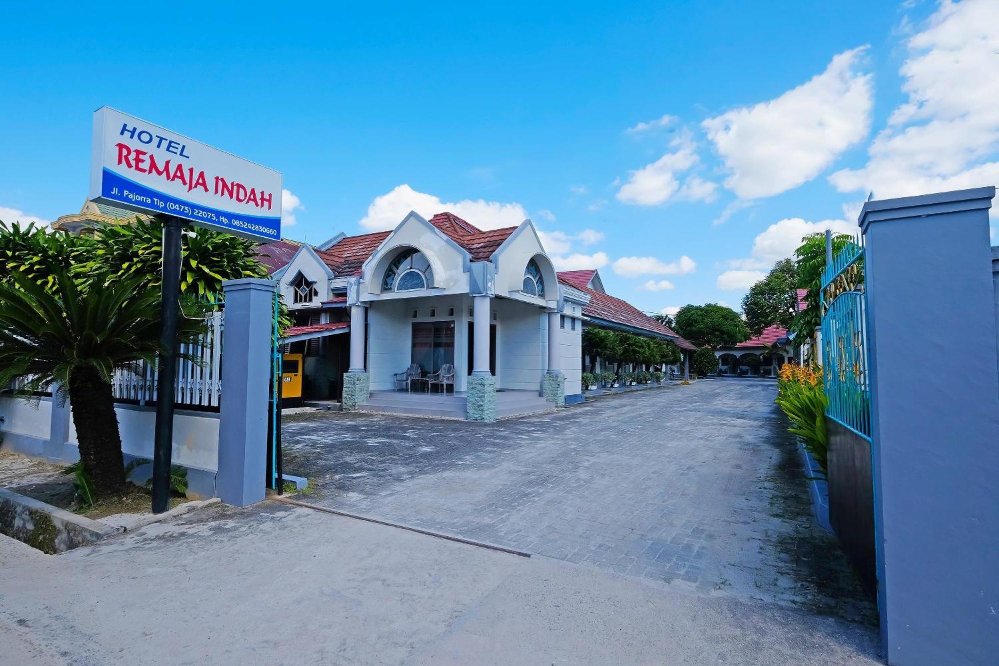 Collection O 91046 Hotel Remaja Indah Masamba Экстерьер фото